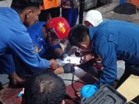 Evakuasi Pemotongan Cincin Oleh Damkarmat Kabupaten Bantul