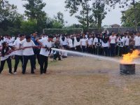 Kelompok Praktik Kependidikan UNY Bekerjasama dengan  BPBD  Adakan Pelatihan Pemadaman Kebakaran Digelar di SMA Negeri 1 Sewon